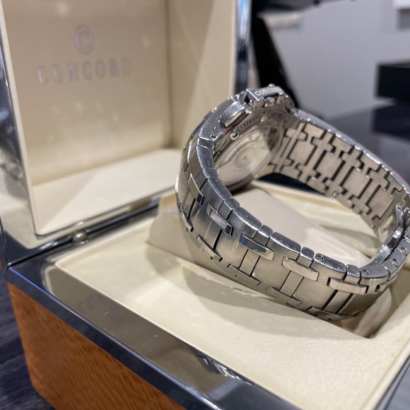 Concord Watch - Picture 2 of 5